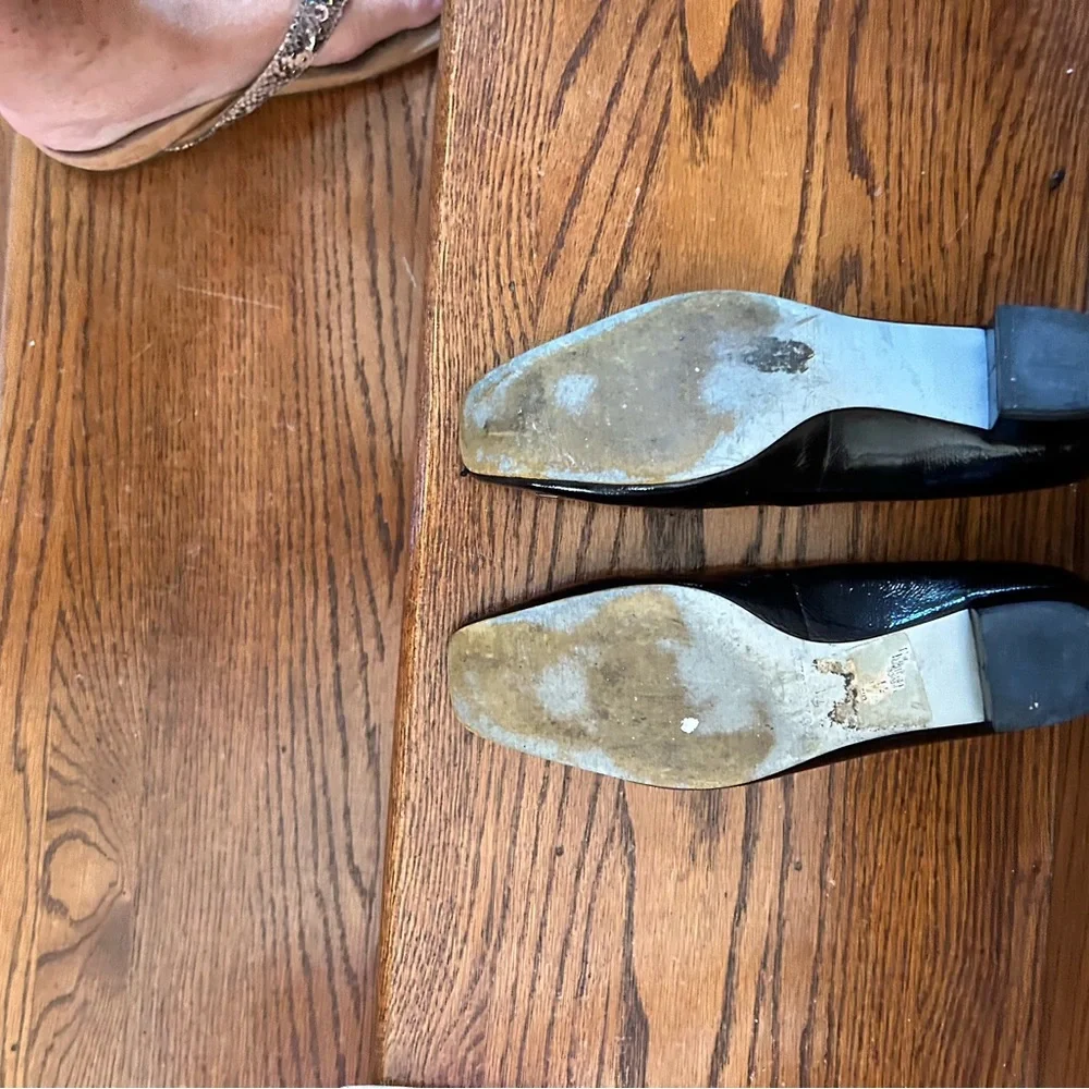 Black Enzo Angioini patent leather shoes size 7 - Picture 3 of 3